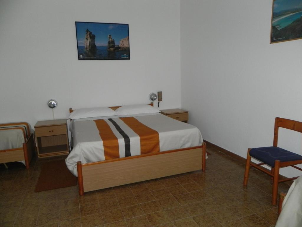 Hotel Fjby Calasetta Phòng bức ảnh